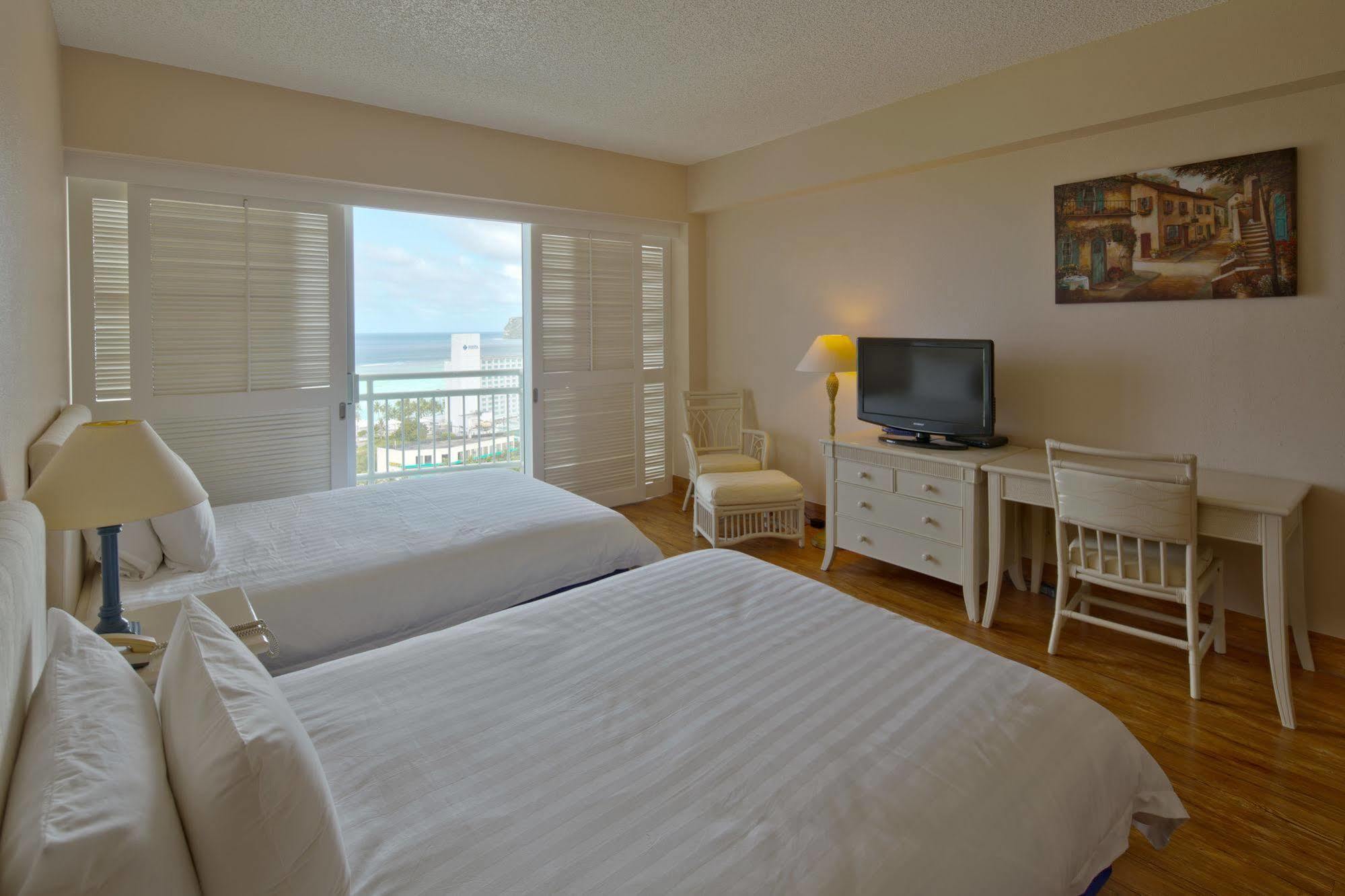 Verona Resort & Spa Tumon Exterior foto